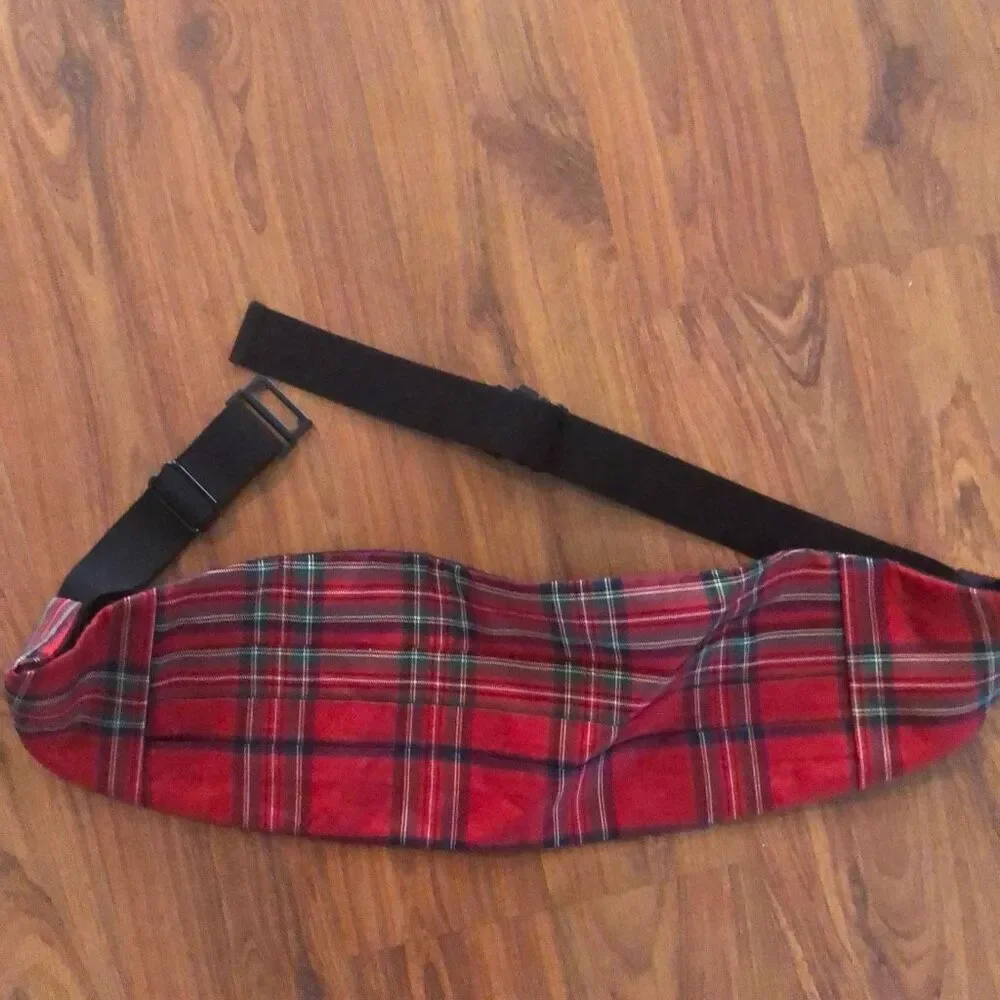 Jos A Bank Red plaid cumber bun 100% silk￼